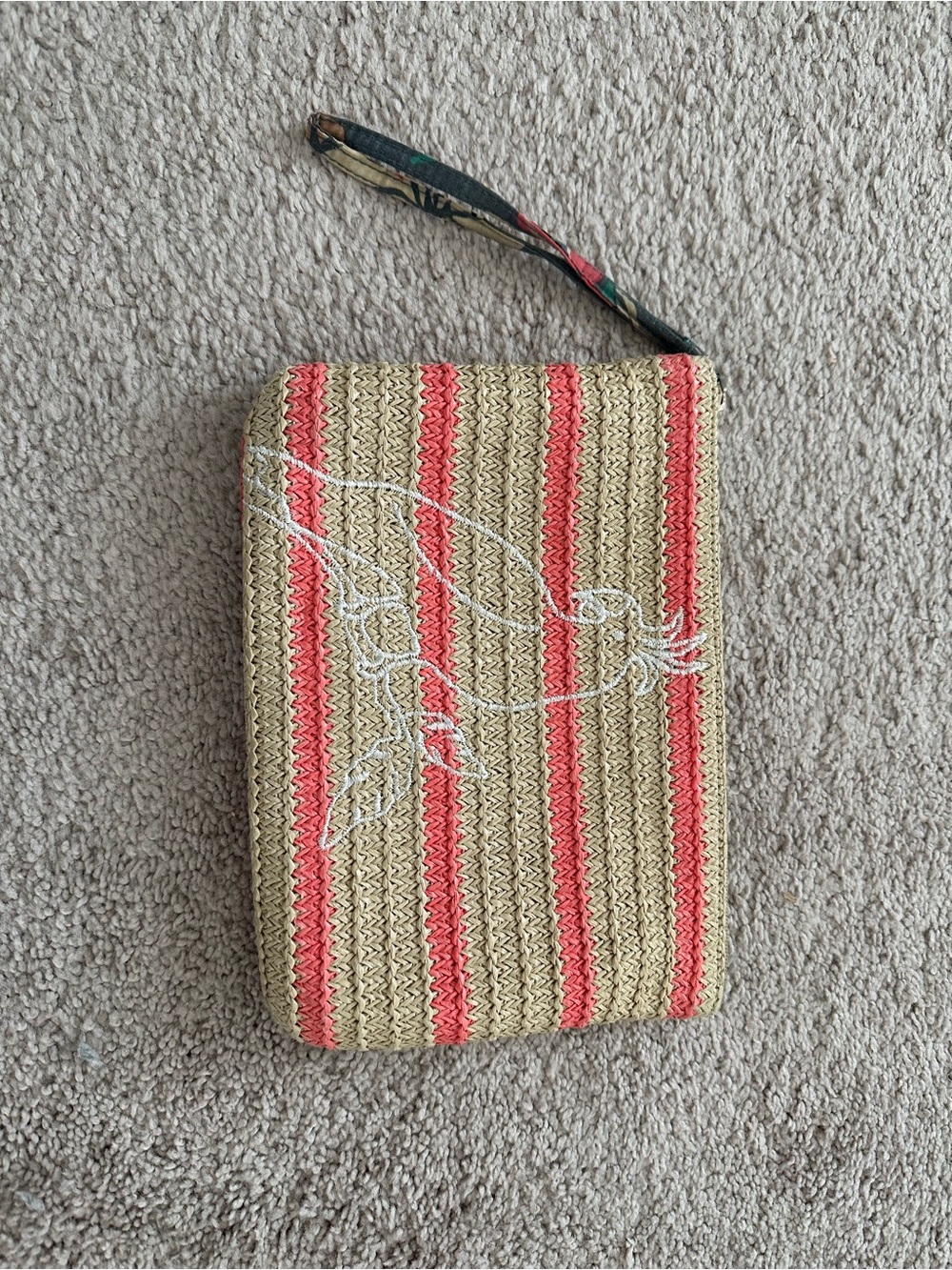 Ver Bradley Woven Straw Wristlet Clutch in Natural and Coral